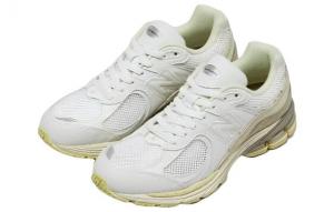 Для бега New Balance 2002R Auralee White M2002RA1