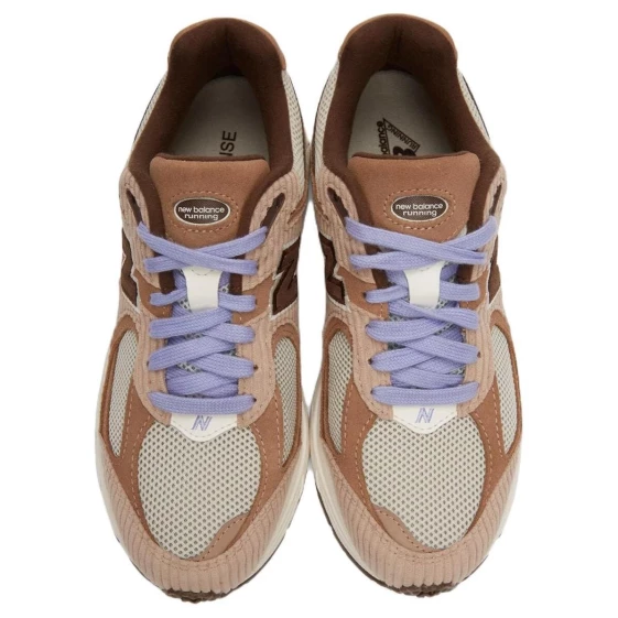 Для бега New Balance 2002R Ssense Exclusive Corduroy M2002RSS