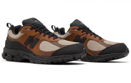 Для бега New Balance 2002R The Basement Earth Brown M2002RBC