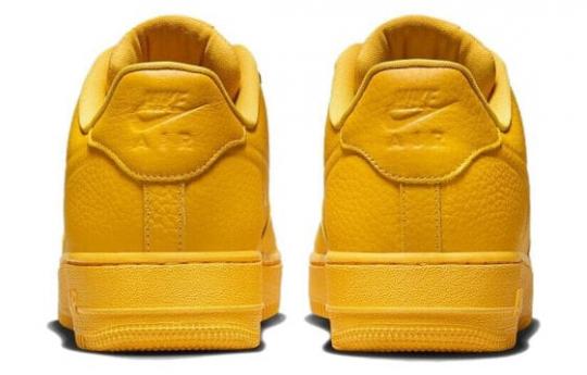 Кроссовки Nike Air Force 1 '07 Pro-Tech University Gold FB8875-700