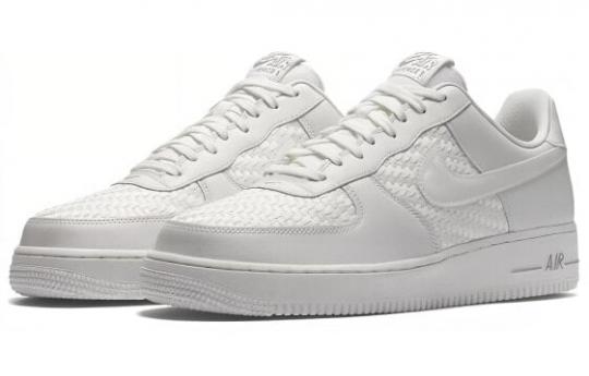 Кроссовки Nike Air Force 1 Low '07 LV8 Summit White 718152-105