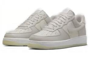 Кроссовки Nike Air Force 1 Low '07 LV8 Light Bone FN5832-001