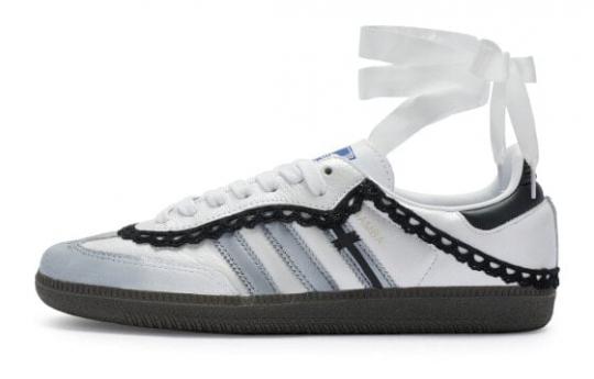 Кроссовки Adidas Originals Samba Skateboard Shoes Women's Low-Top White Silver/Black B75806